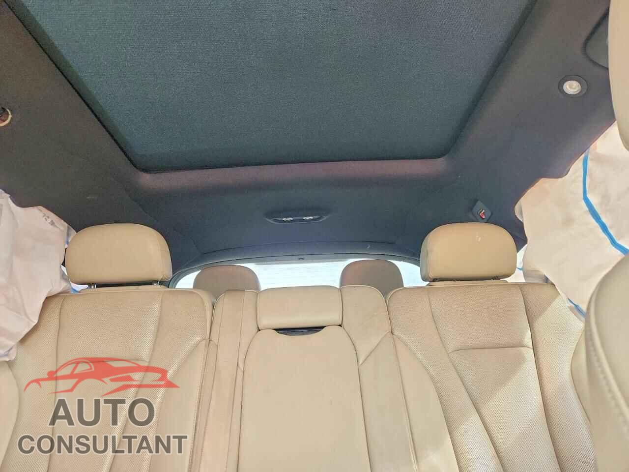AUDI Q7 2017 - WA1LAAF74HD015040