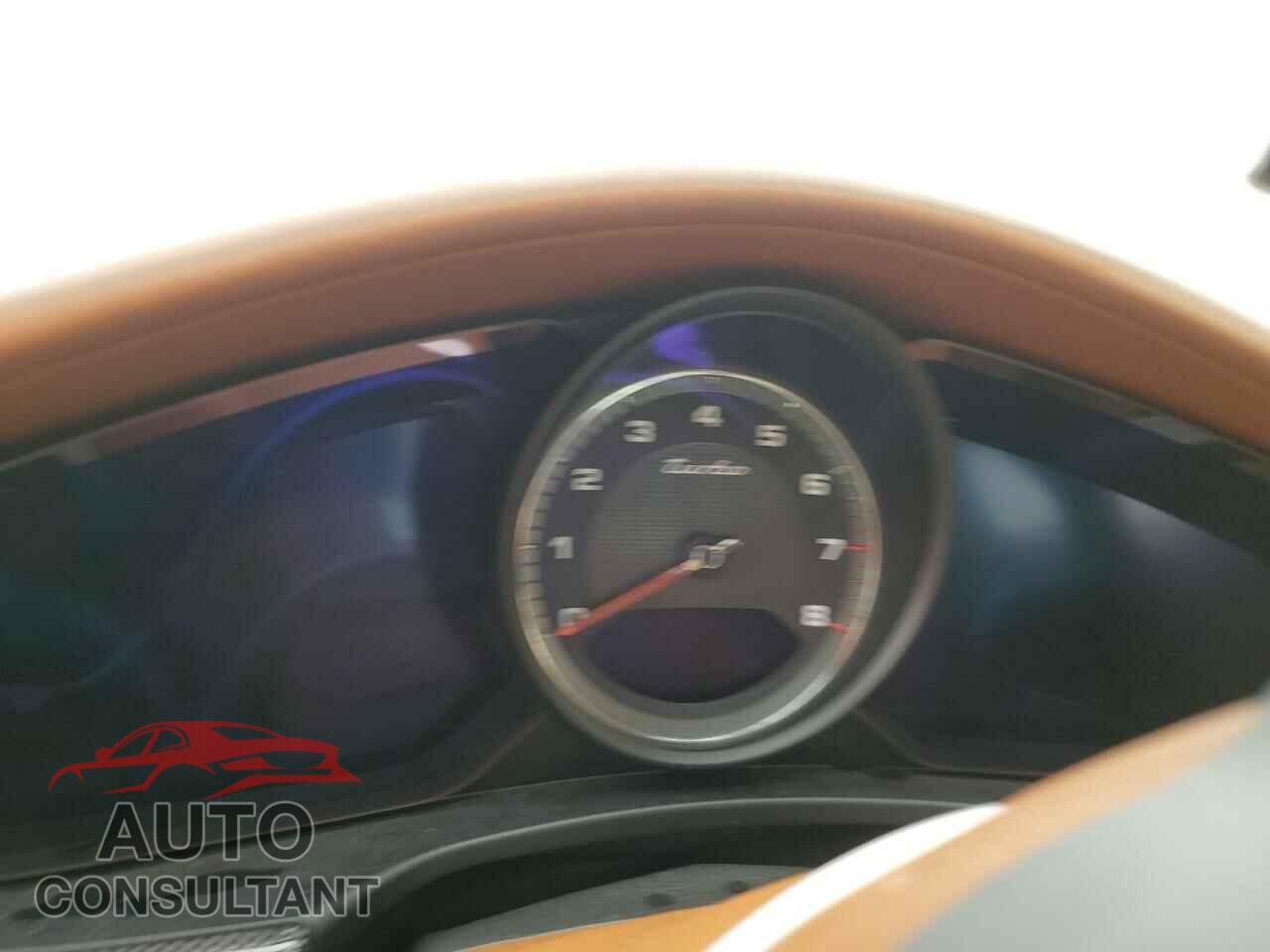 PORSCHE PANAMERA 2019 - WP0AF2A71KL145396