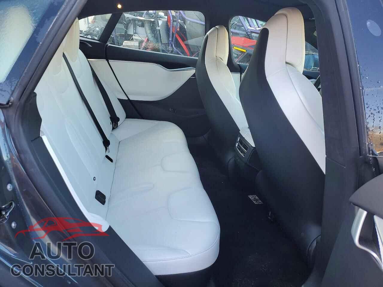 TESLA MODEL S 2017 - 5YJSA1E20HF207460