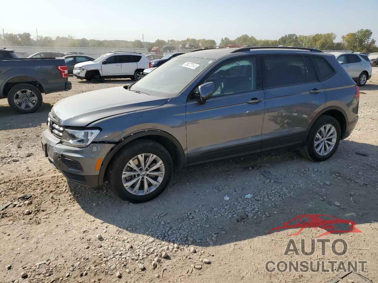 VOLKSWAGEN TIGUAN 2019 - 3VV0B7AXXKM105547