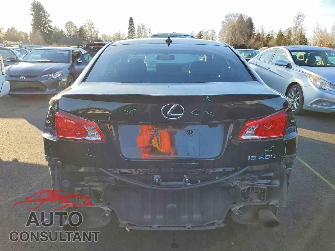 LEXUS IS 2011 - JTHBF5C27B5144327