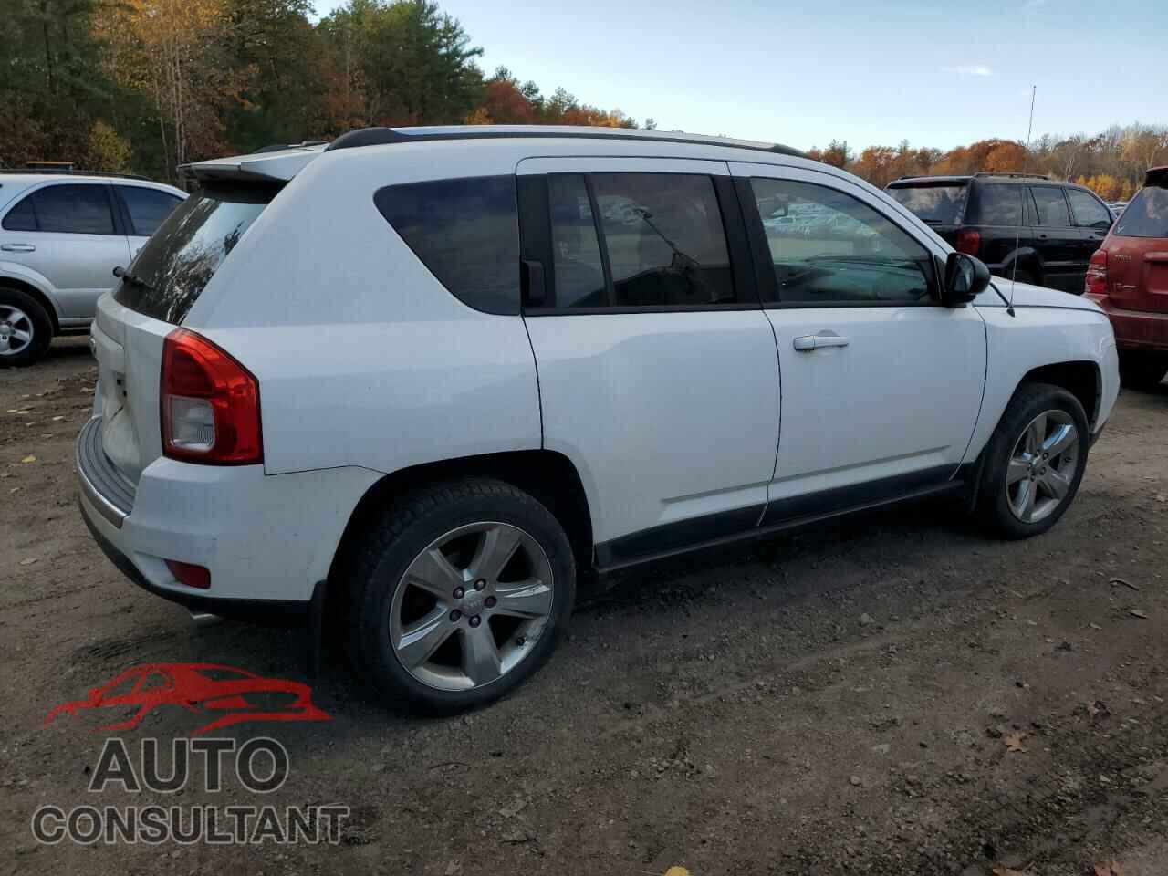 JEEP COMPASS 2011 - 1J4NF5FB2BD275434