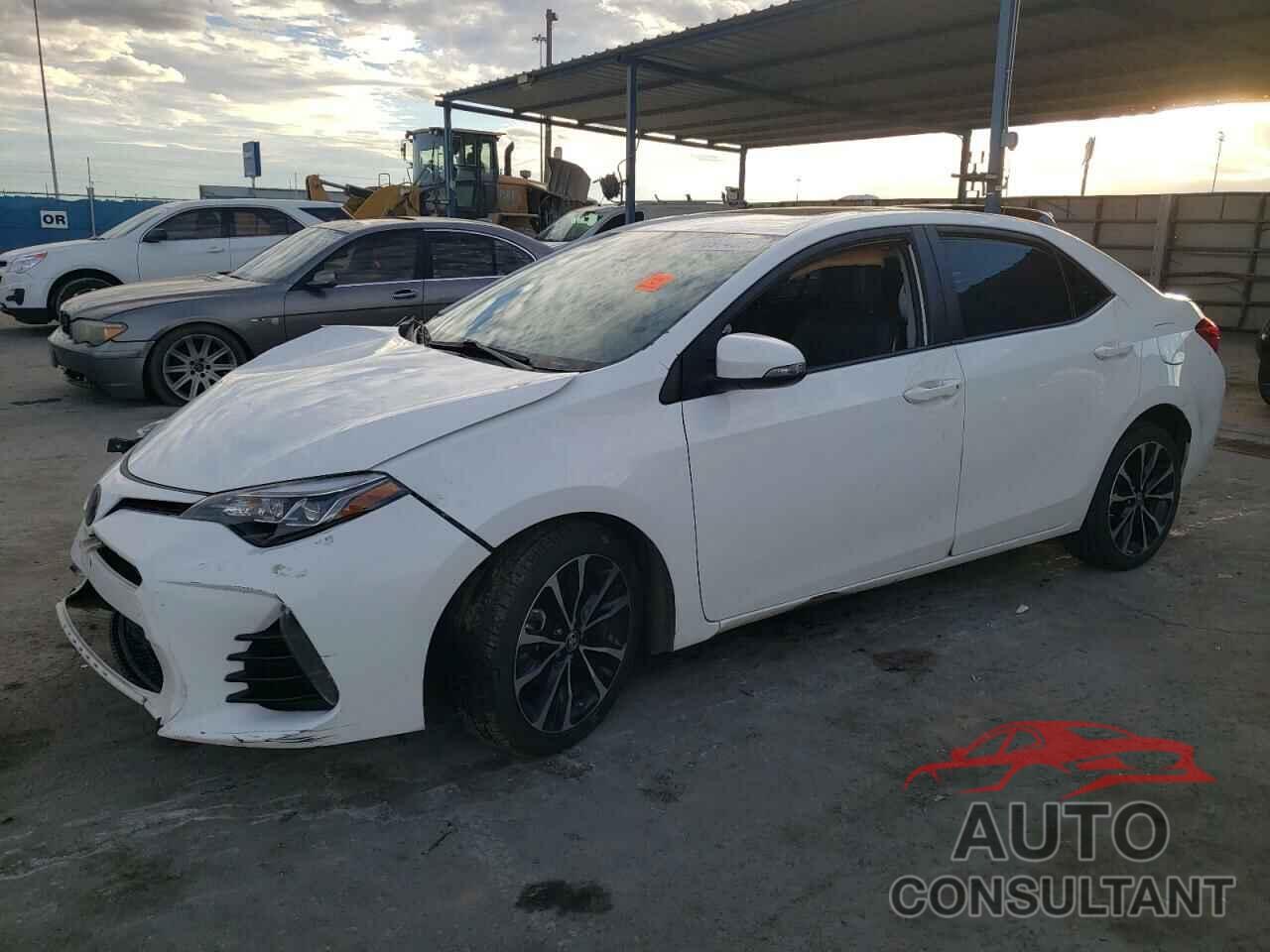 TOYOTA COROLLA 2018 - 2T1BURHEXJC056939