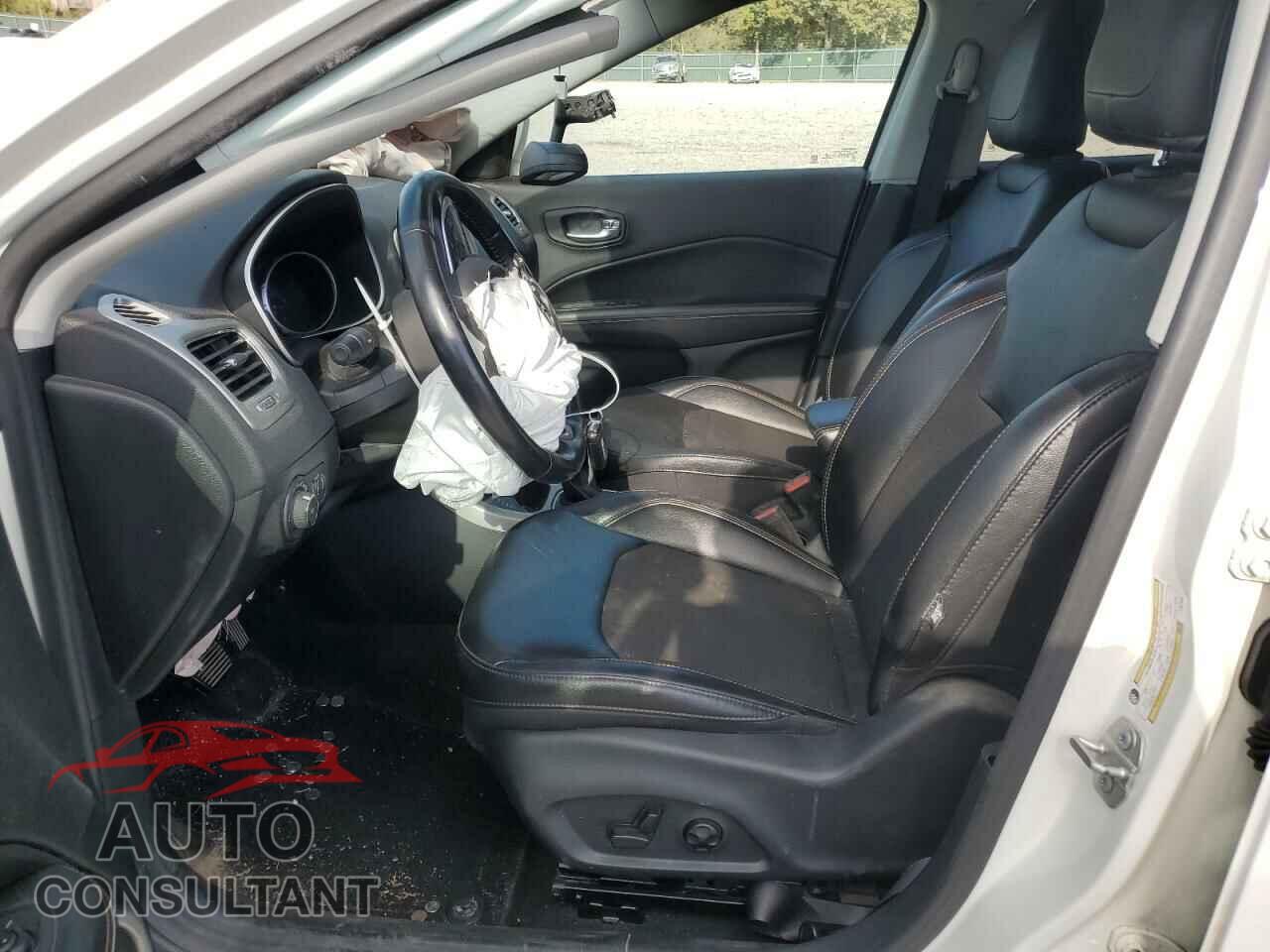 JEEP COMPASS 2020 - 3C4NJDBB4LT167025