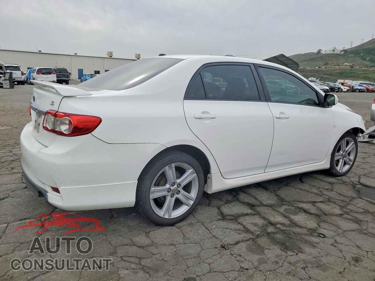 TOYOTA COROLLA 2013 - 5YFBU4EE0DP219948