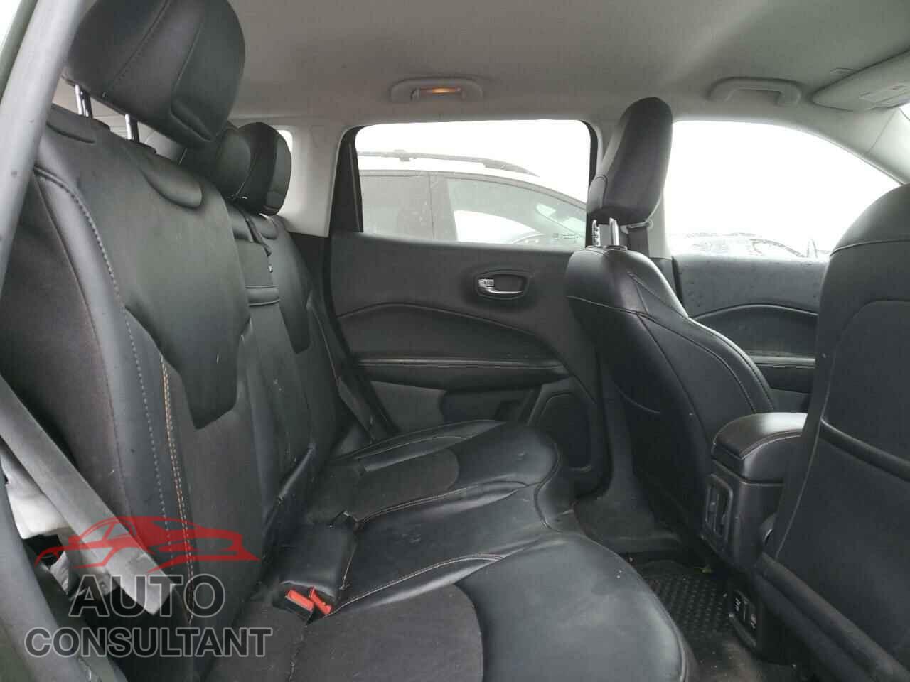 JEEP COMPASS 2019 - 3C4NJDBBXKT841208