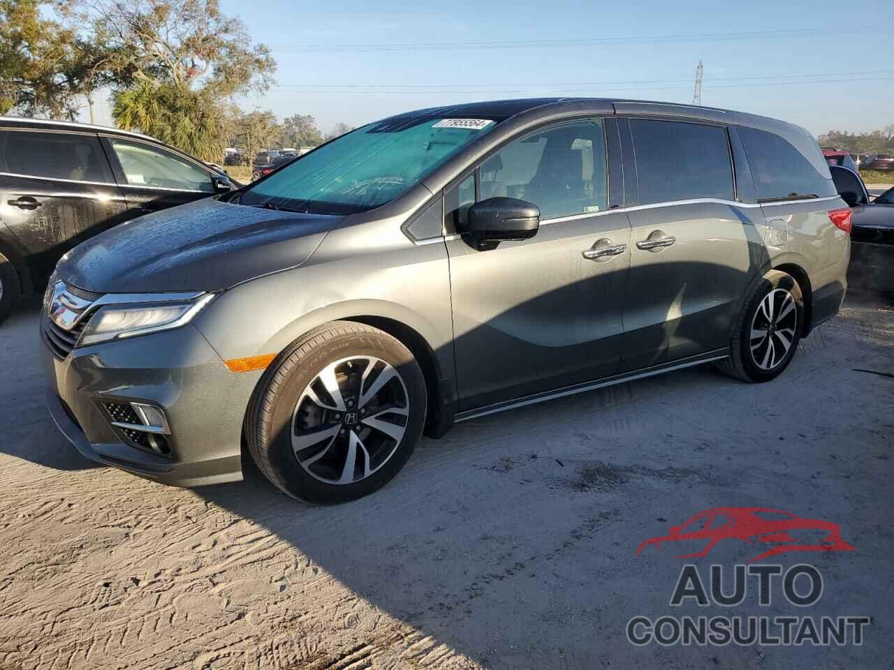 HONDA ODYSSEY 2018 - 5FNRL6H98JB060793