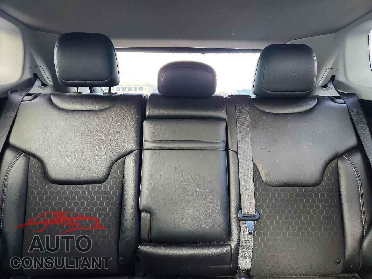JEEP COMPASS 2017 - 3C4NJDBB0HT640703