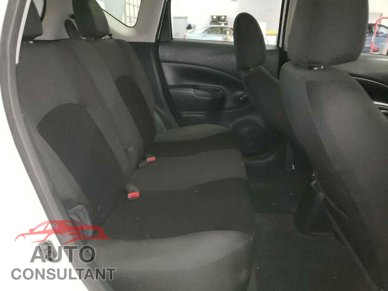 NISSAN VERSA 2017 - 3N1CE2CP3HL374381