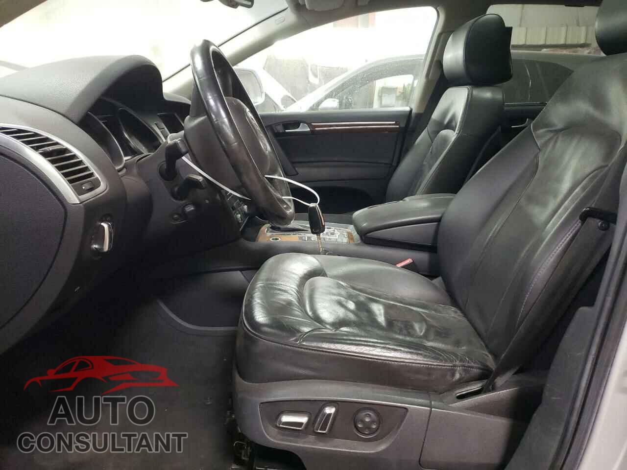 AUDI Q7 2010 - WA1DVAFE4AD003676
