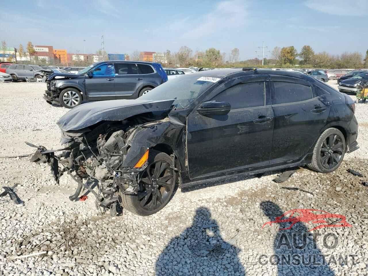 HONDA CIVIC 2018 - SHHFK7G49JU202553