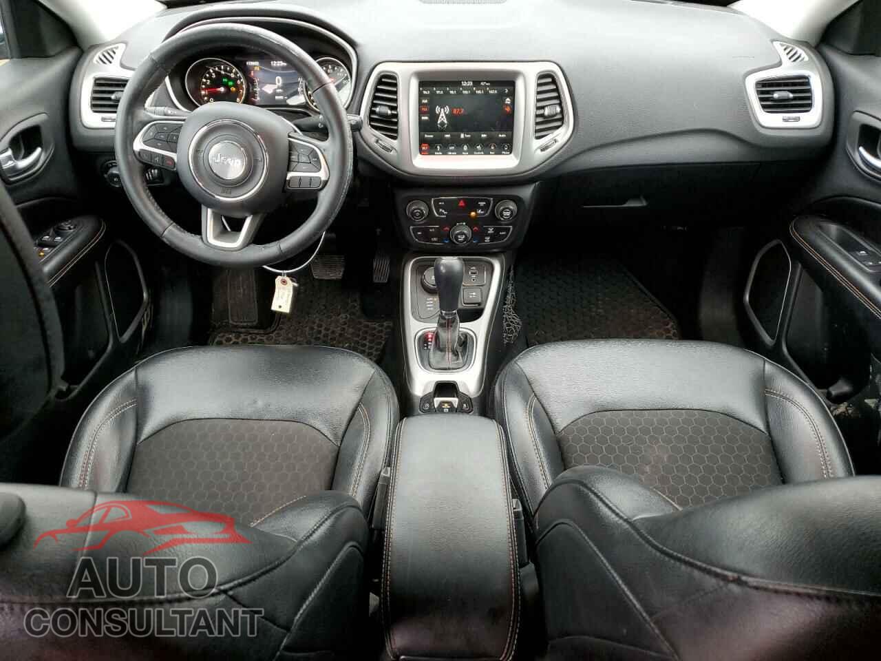JEEP COMPASS 2018 - 3C4NJDBB6JT392768