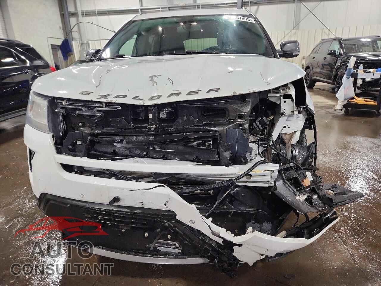 FORD EXPLORER 2018 - 1FM5K8D89JGC93836