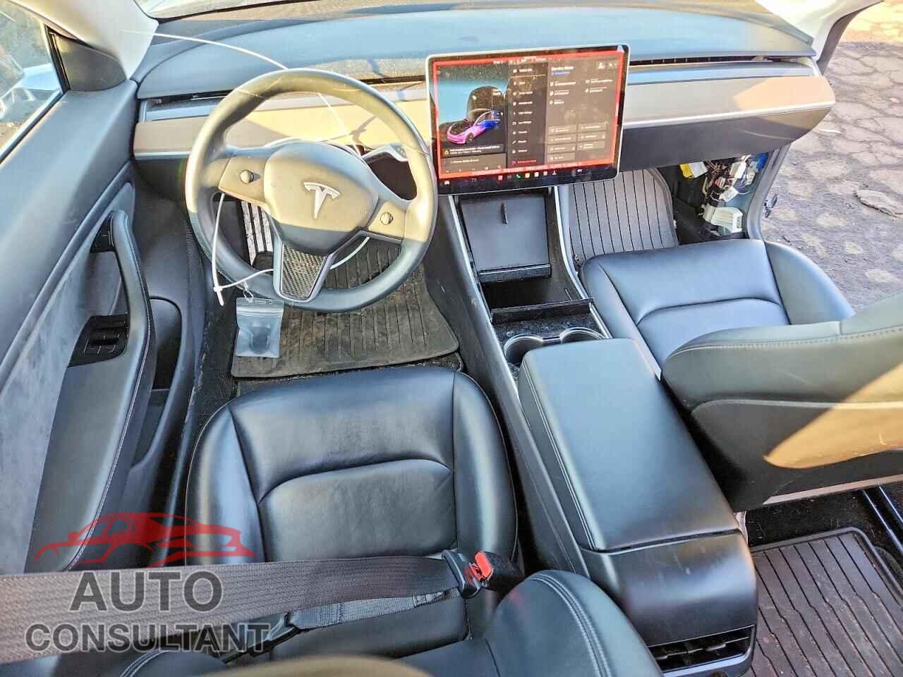 TESLA MODEL 3 2018 - 5YJ3E1EB9JF120137