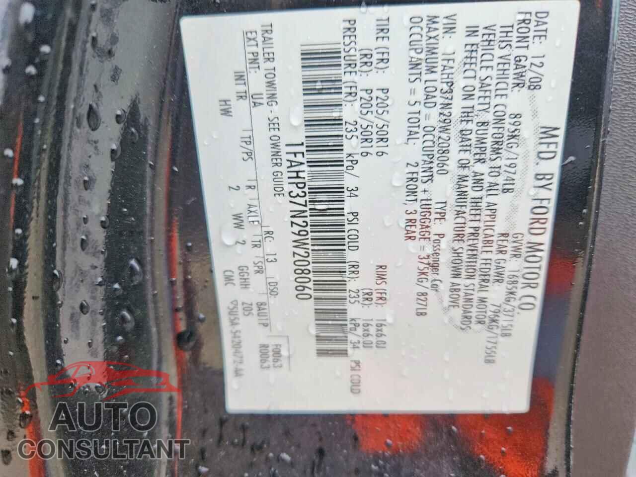 FORD FOCUS 2009 - 1FAHP37N29W208060