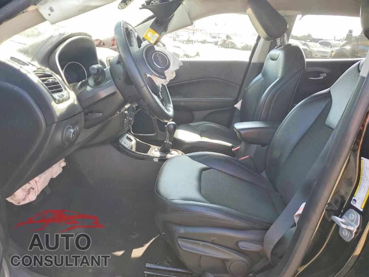 JEEP COMPASS 2021 - 3C4NJCBB3MT592439