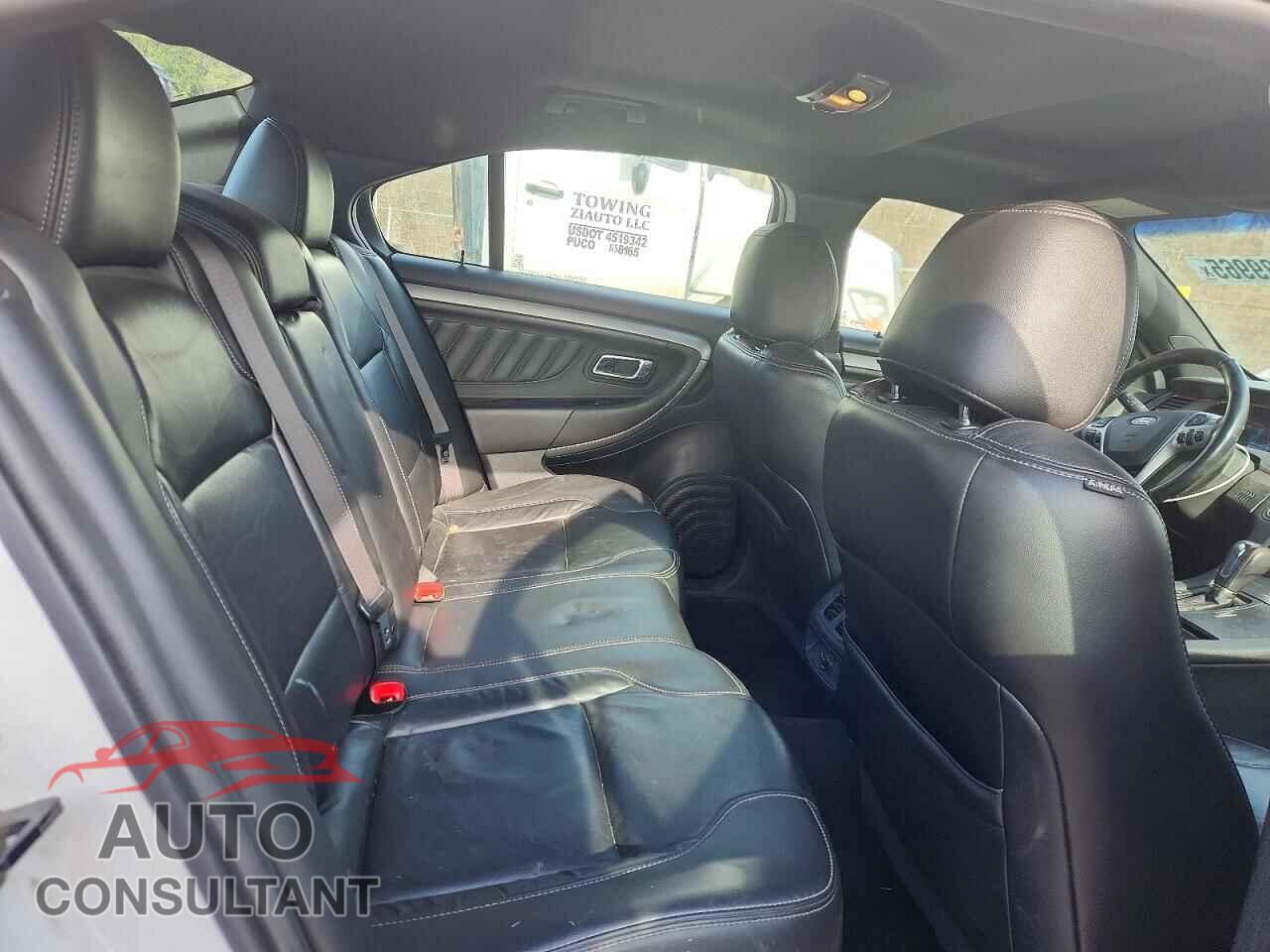 FORD TAURUS 2017 - 1FAHP2H82HG118340