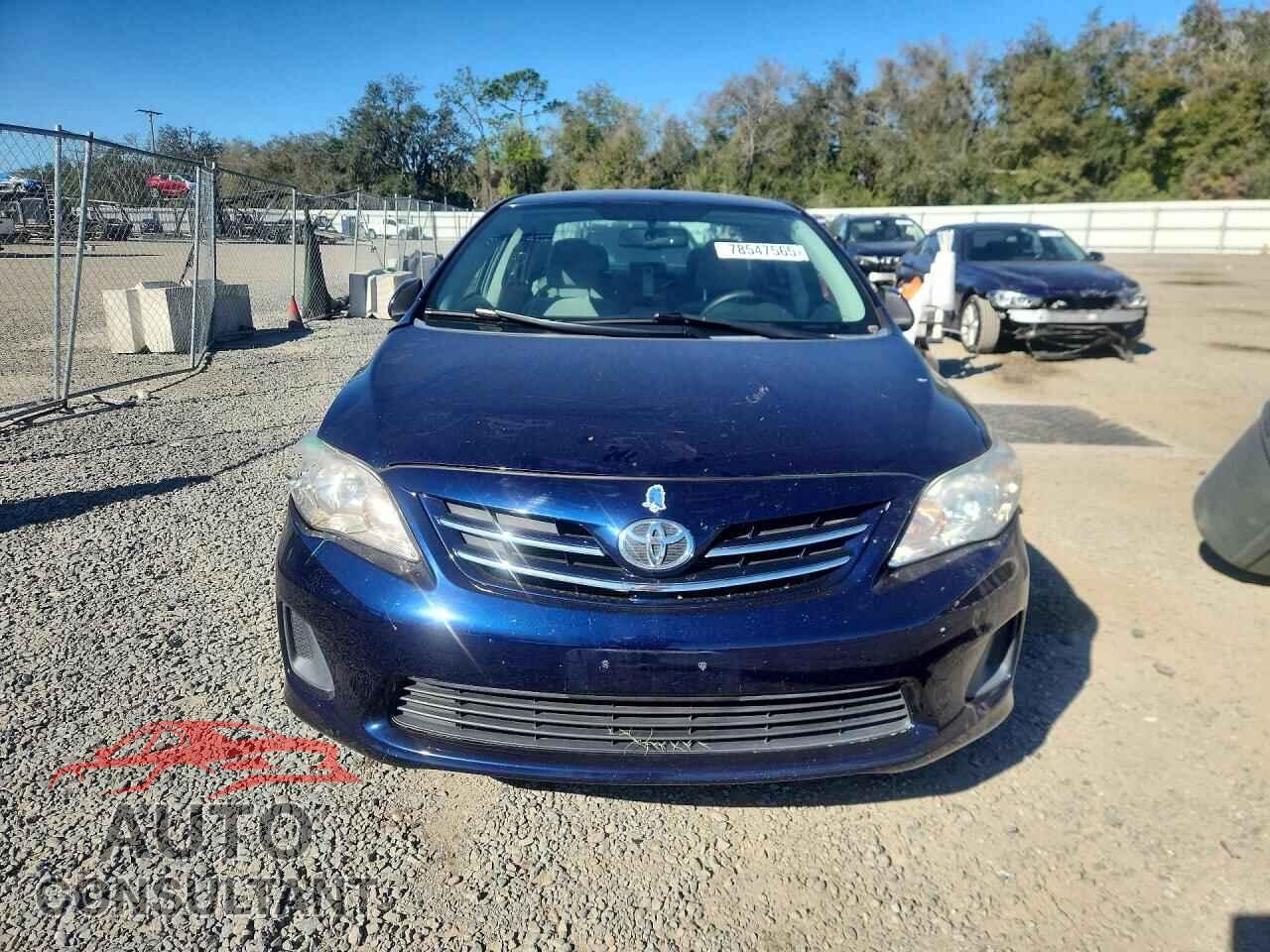 TOYOTA COROLLA 2013 - 2T1BU4EE5DC043074