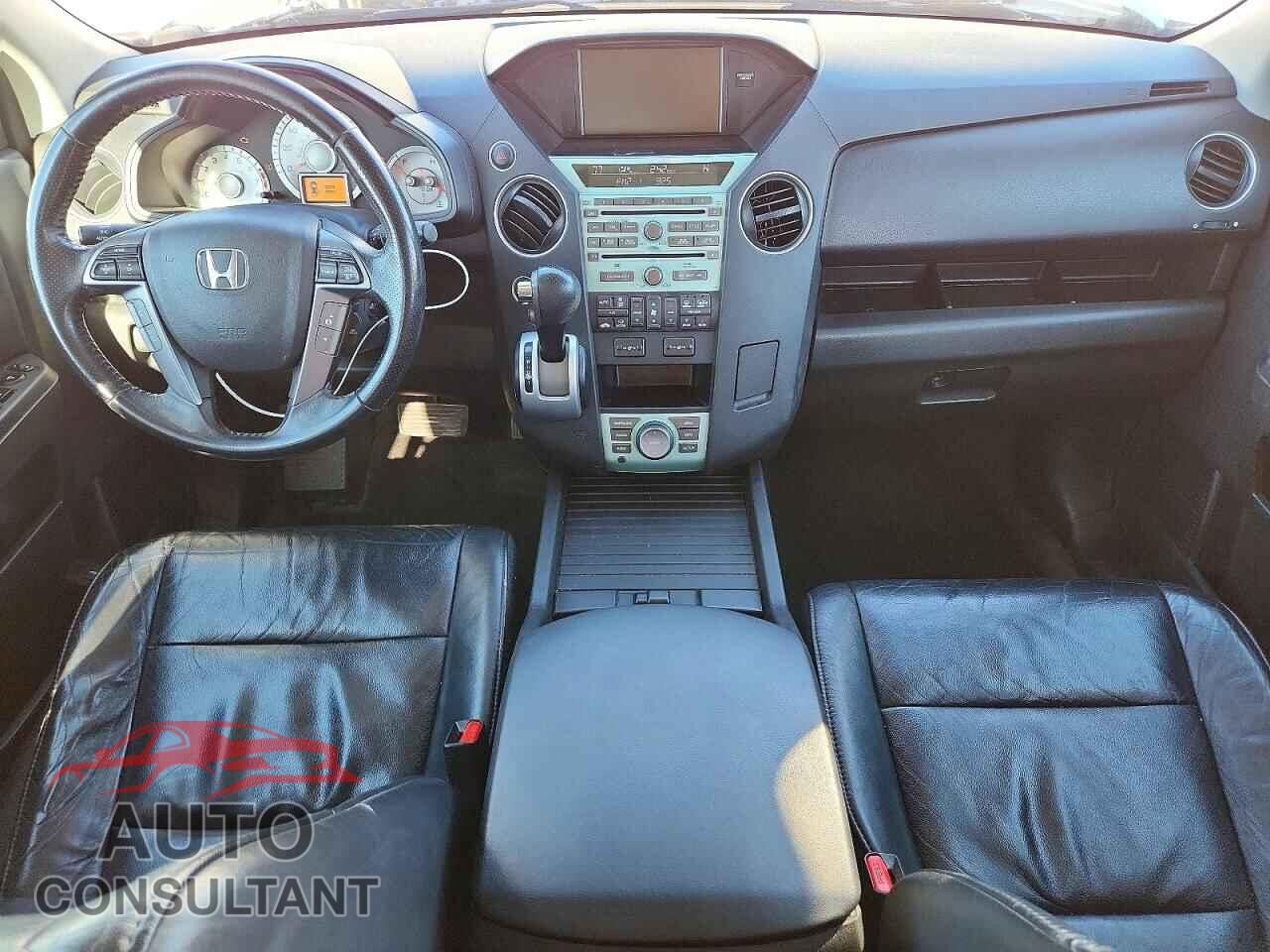 HONDA PILOT 2011 - 5FNYF4H96BB078170