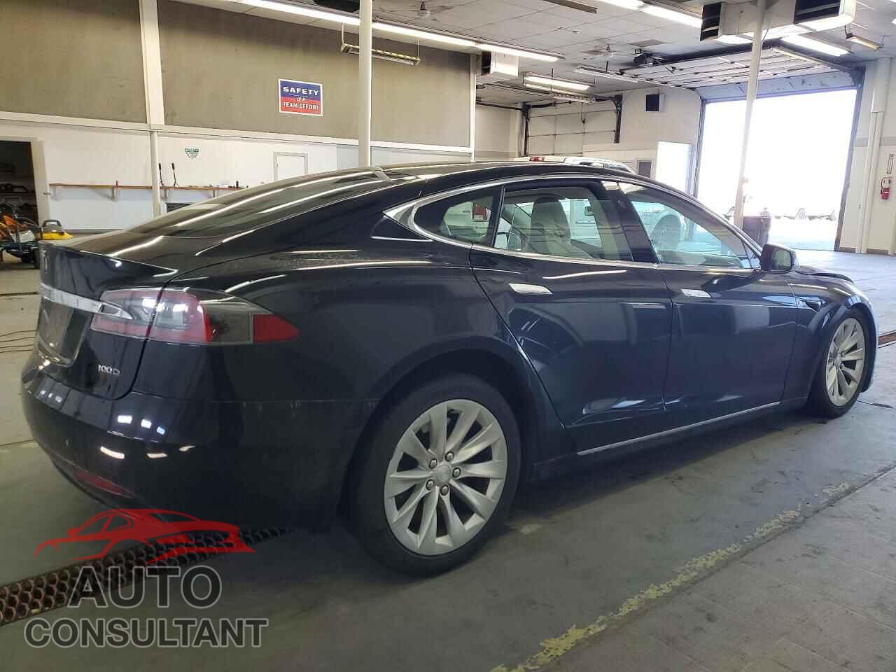 TESLA MODEL S 2017 - 5YJSA1E27HF217211