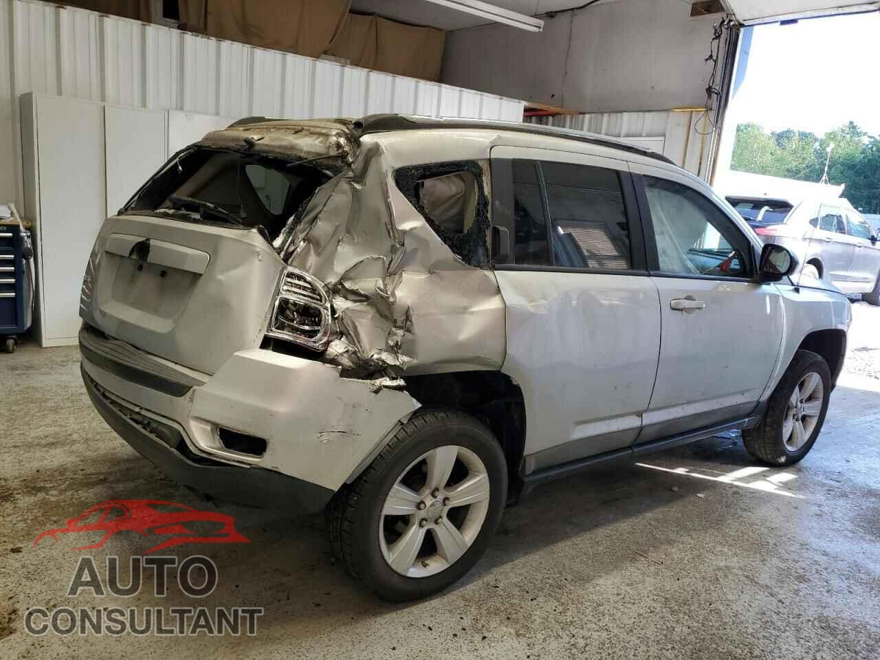 JEEP COMPASS 2011 - 1J4NF1FB1BD135111