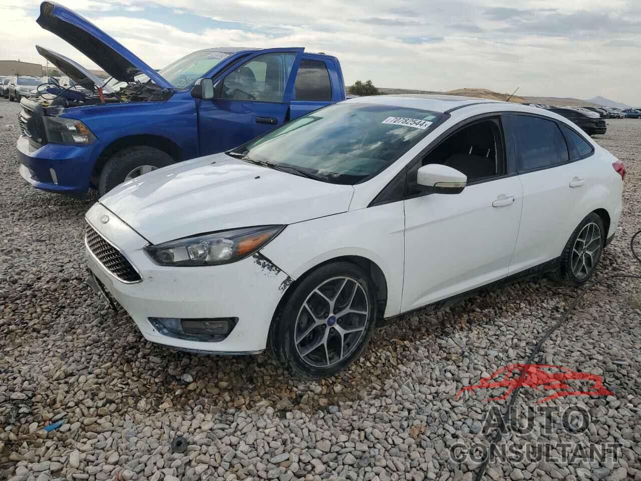 FORD FOCUS 2017 - 1FADP3H20HL248690