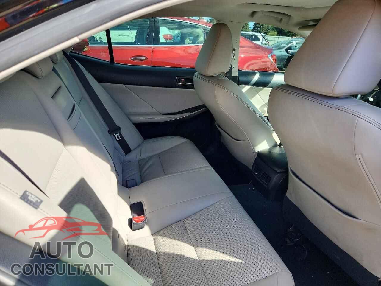 LEXUS IS 2015 - JTHCF1D21F5027649