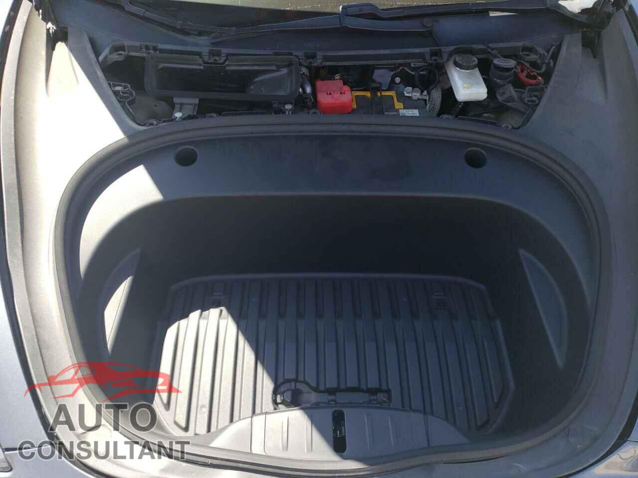 TESLA MODEL 3 2021 - 5YJ3E1EA0MF929585