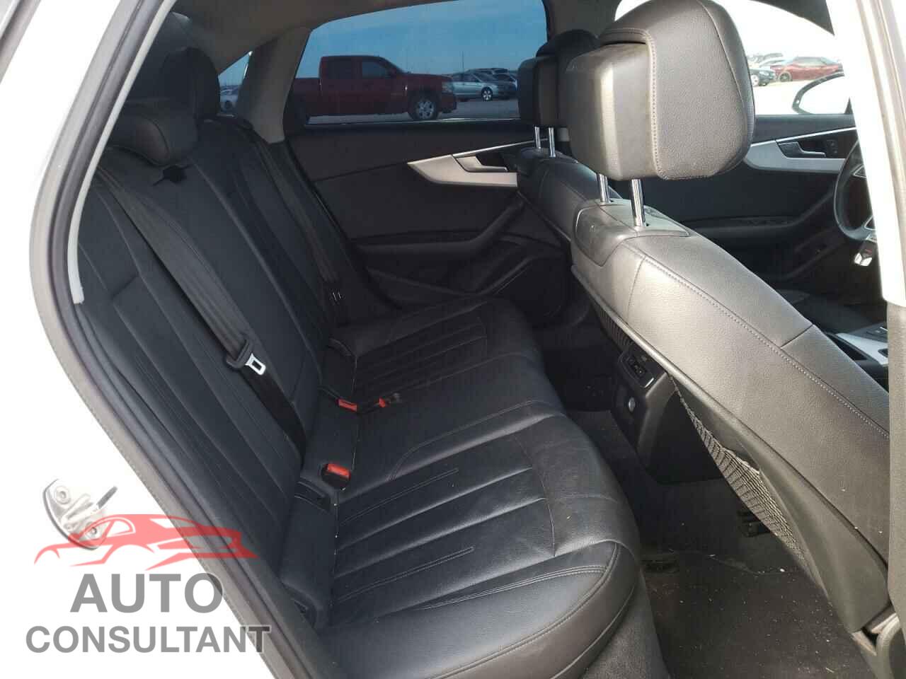 AUDI A4 2017 - WAUGNAF42HN056016