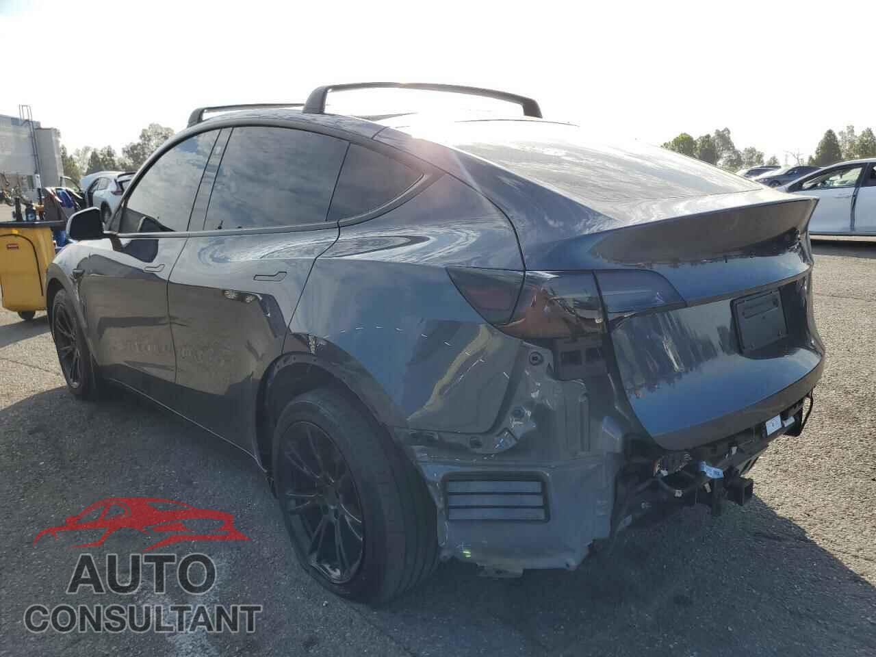 TESLA MODEL Y 2023 - 7SAYGDEE7PA067247
