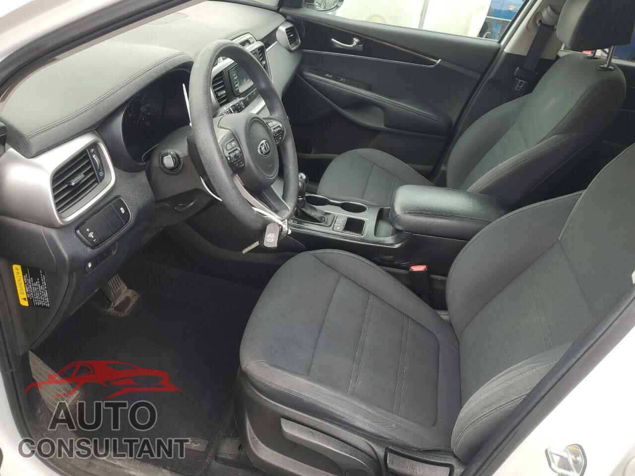 KIA SORENTO 2017 - 5XYPGDA33HG295434