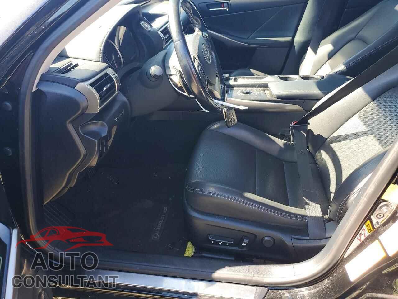 LEXUS IS 2016 - JTHBA1D26G5010227