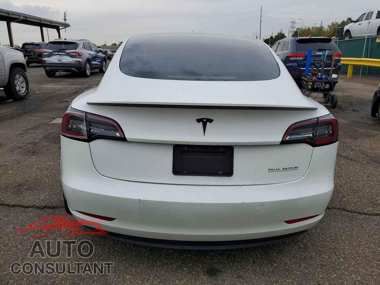 TESLA MODEL 3 2021 - 5YJ3E1EC3MF095989