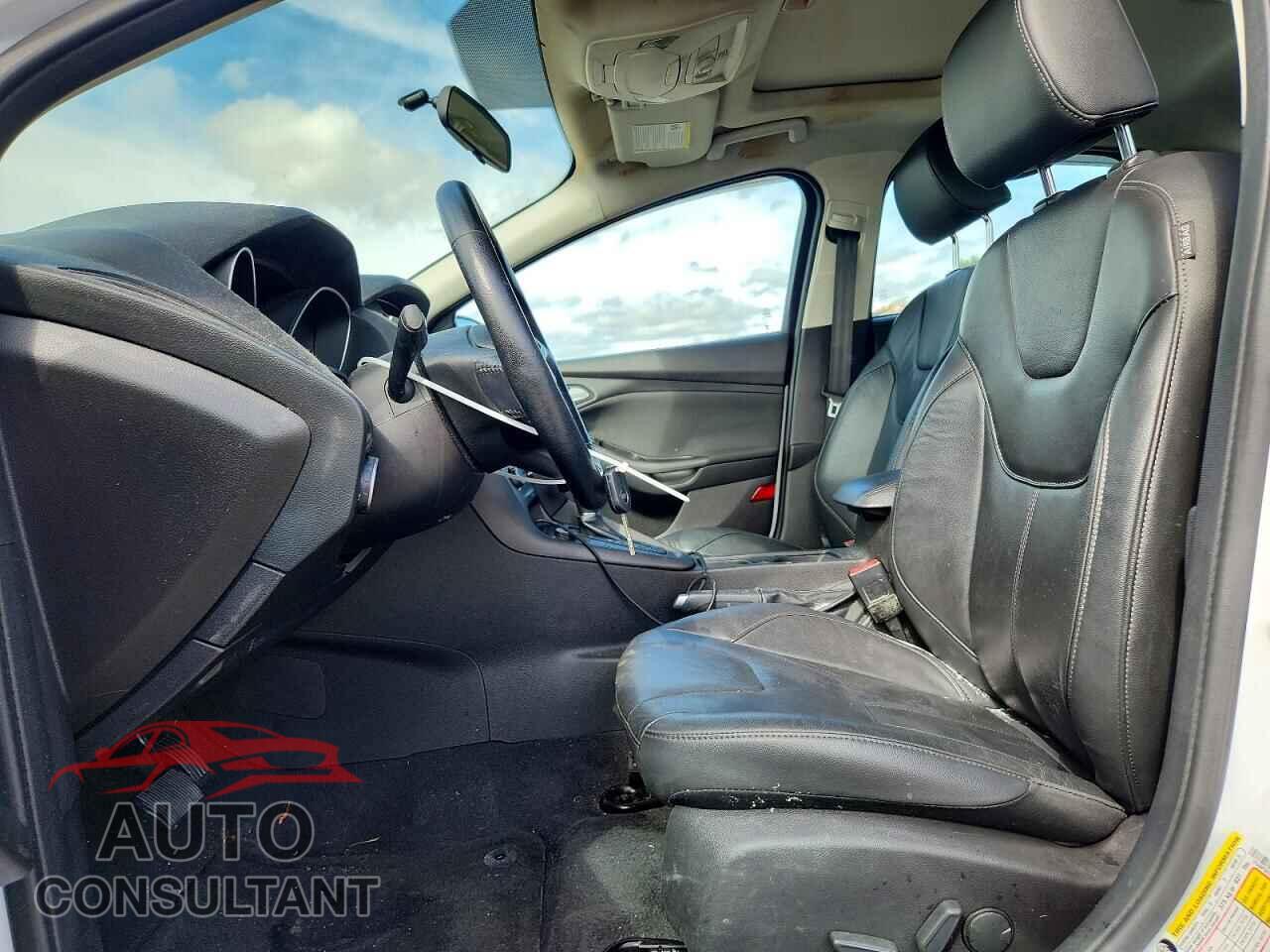 FORD FOCUS 2016 - 1FADP3F21GL223654