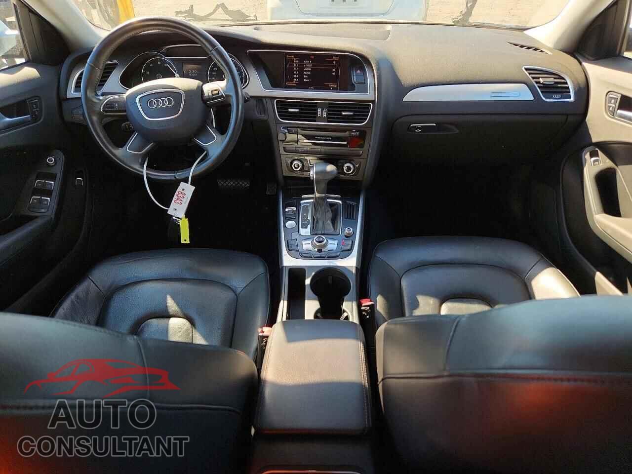 AUDI A4 PREMIUM 2013 - WAUFFAFL8DN024178