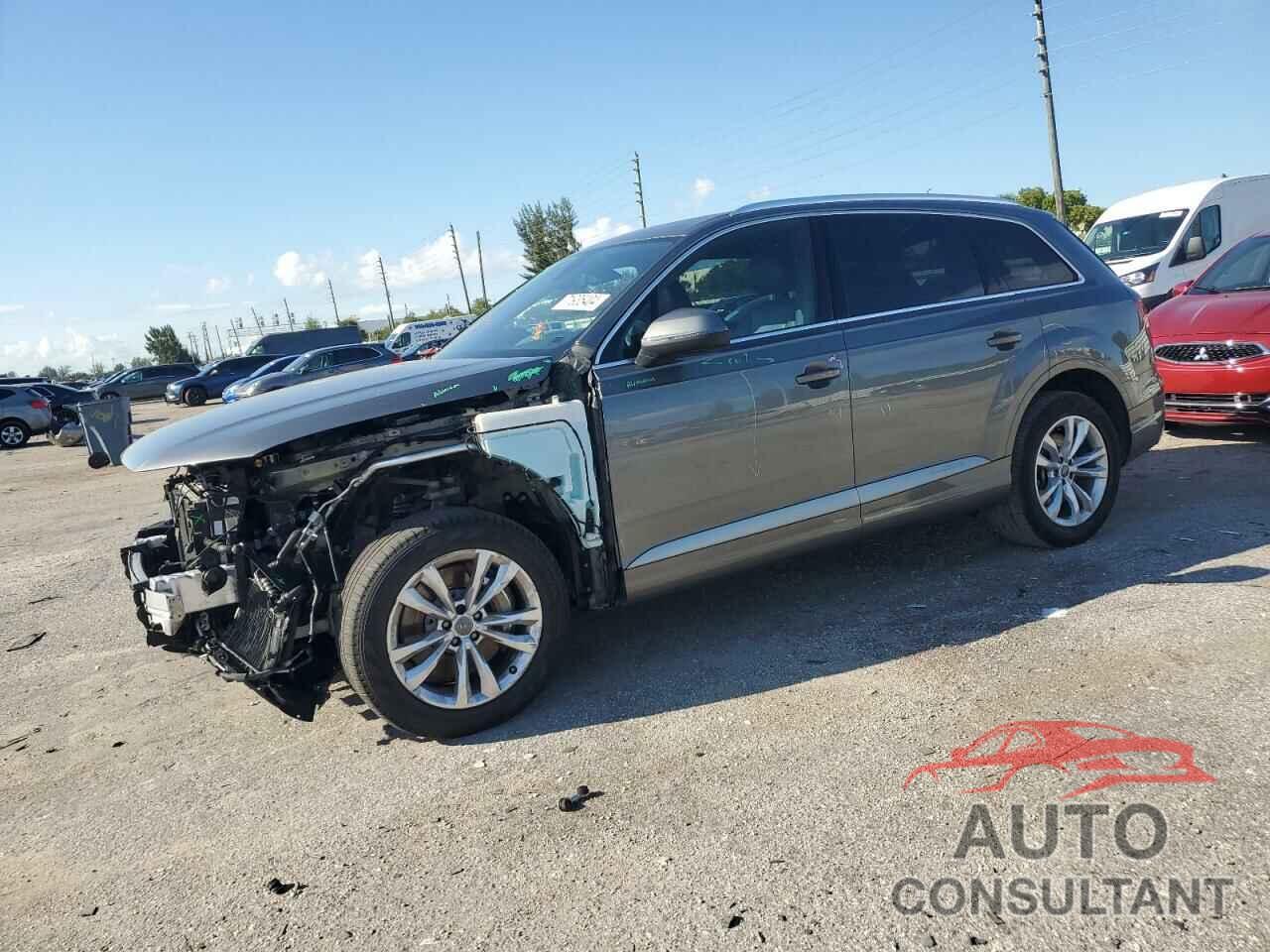 AUDI Q7 2018 - WA1LAAF7XJD027604