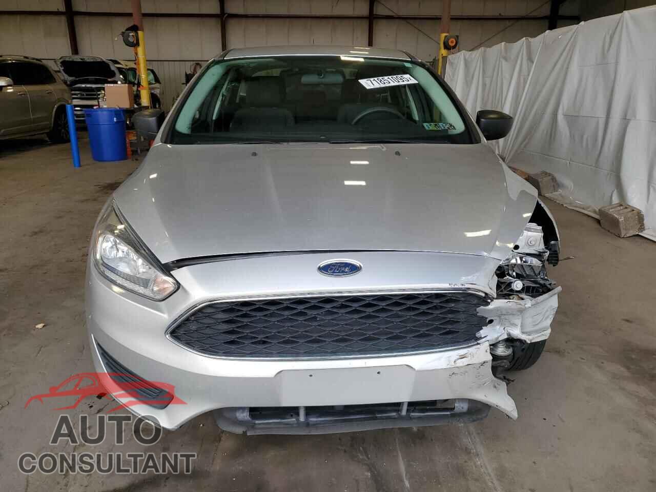 FORD FOCUS 2017 - 1FADP3E27HL335586