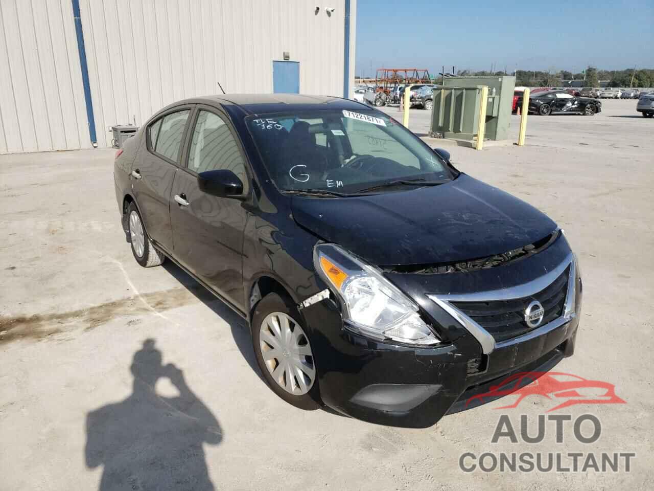 NISSAN VERSA 2017 - 3N1CN7AP7HL821553