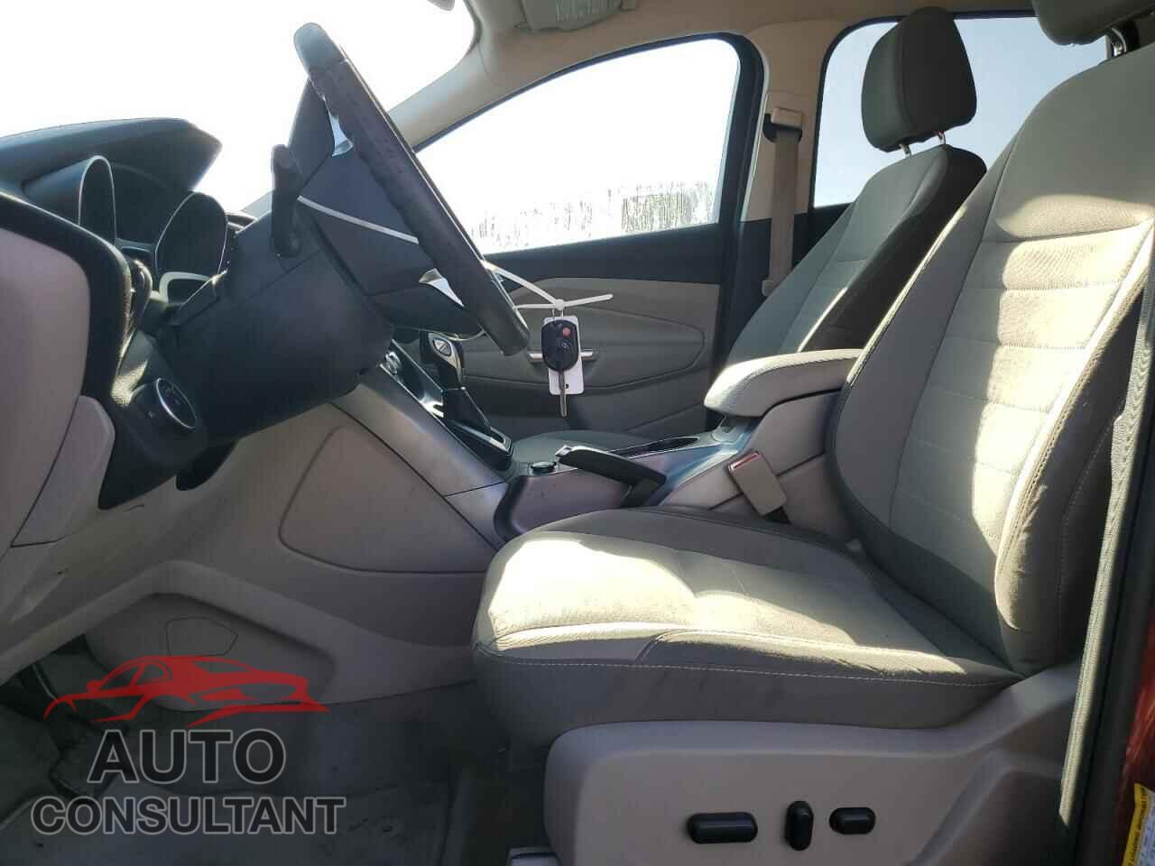 FORD ESCAPE 2016 - 1FMCU0G73GUA12064