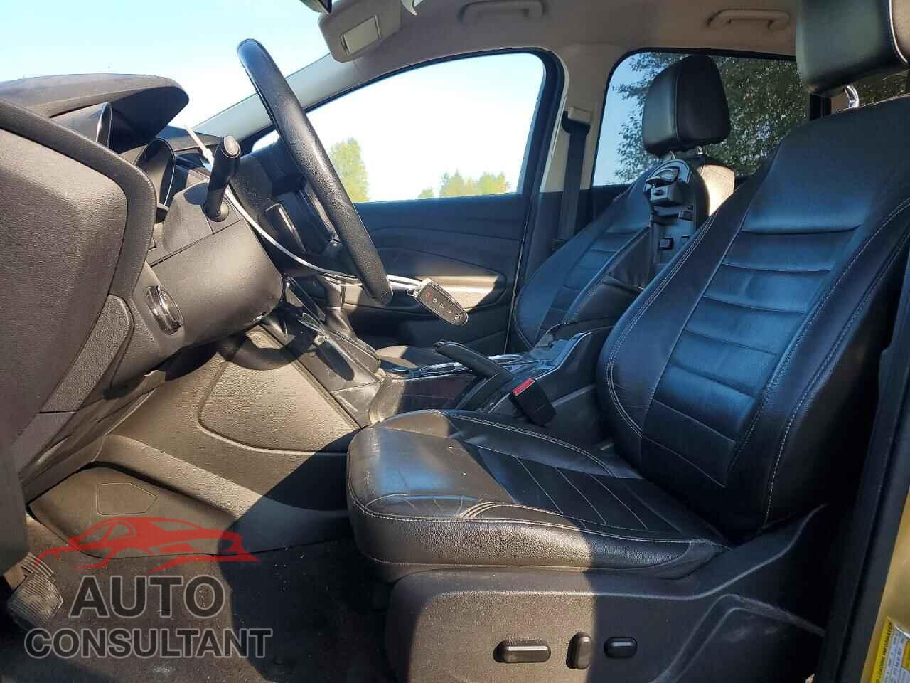 FORD ESCAPE 2014 - 1FMCU9J9XEUE41732