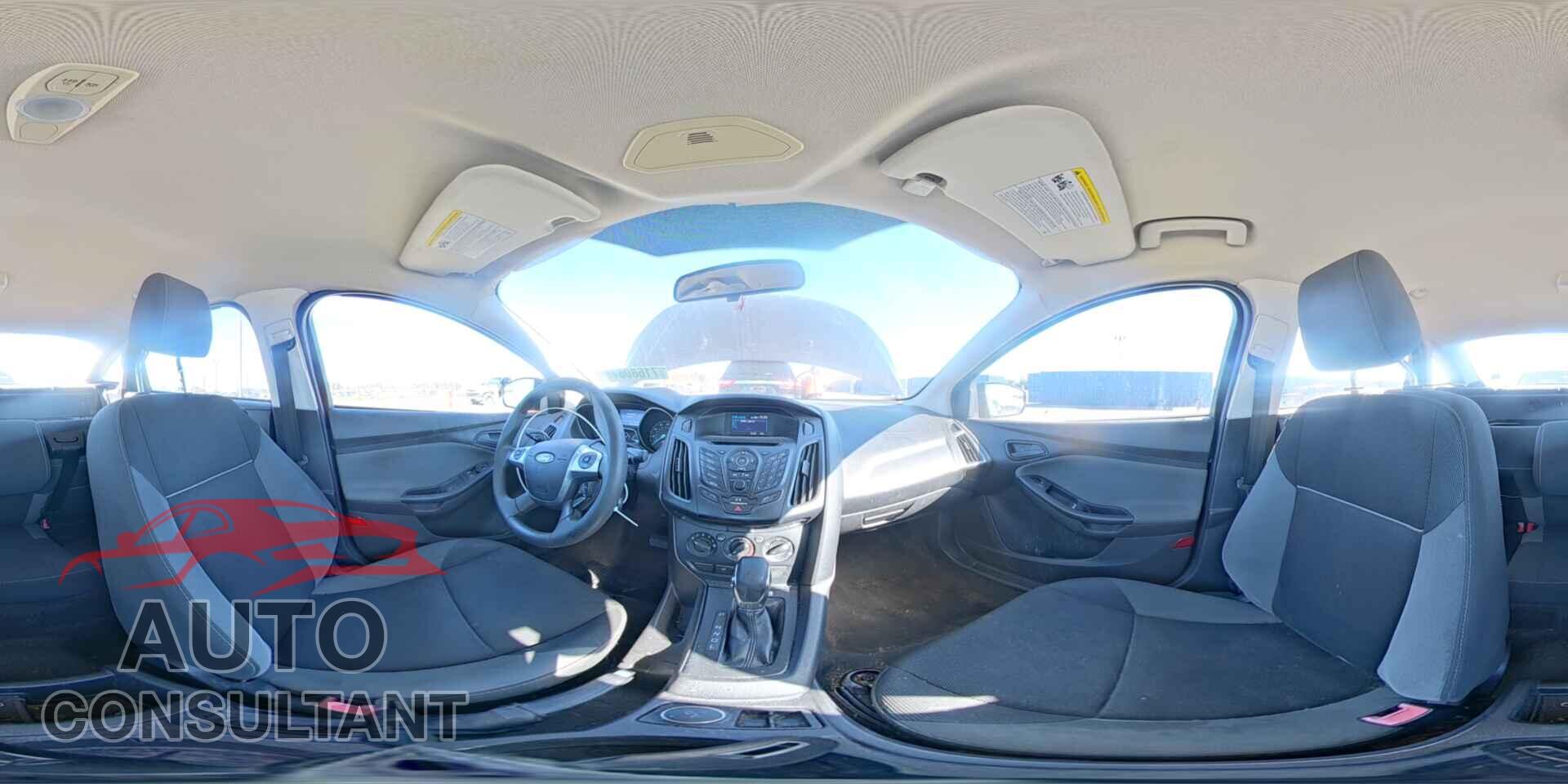 FORD FOCUS 2013 - 1FADP3E28DL270130