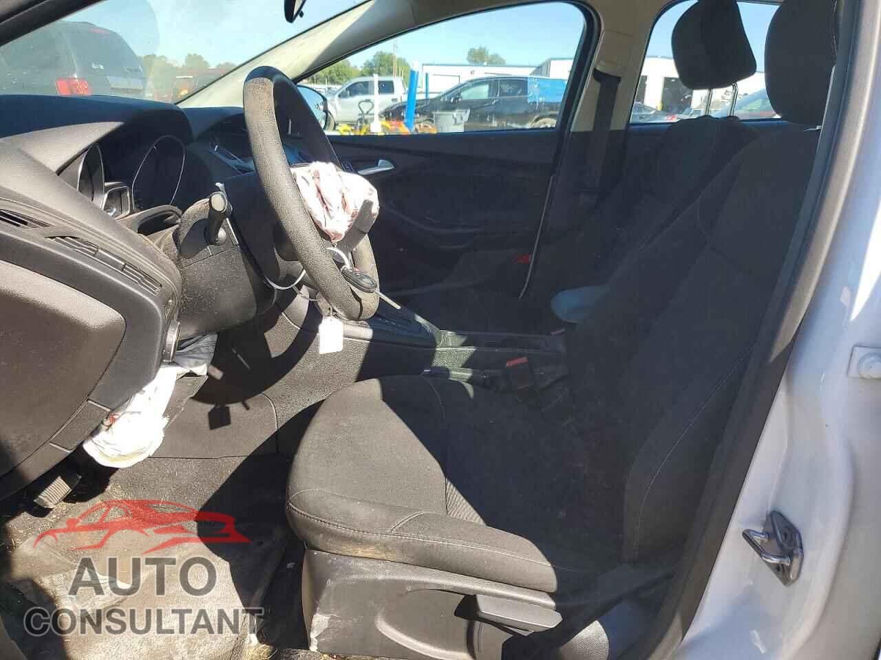 FORD FOCUS 2016 - 1FADP3F21GL341297