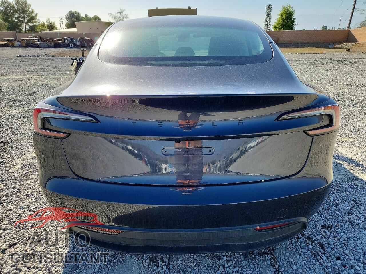 TESLA MODEL 3 2025 - 5YJ3E1EA5SF136683