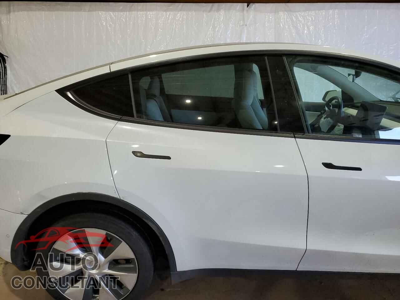 TESLA MODEL Y 2022 - 7SAYGDEE8NF331916