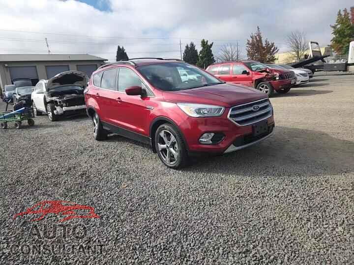 FORD ESCAPE 2017 - 1FMCU9G99HUB45242