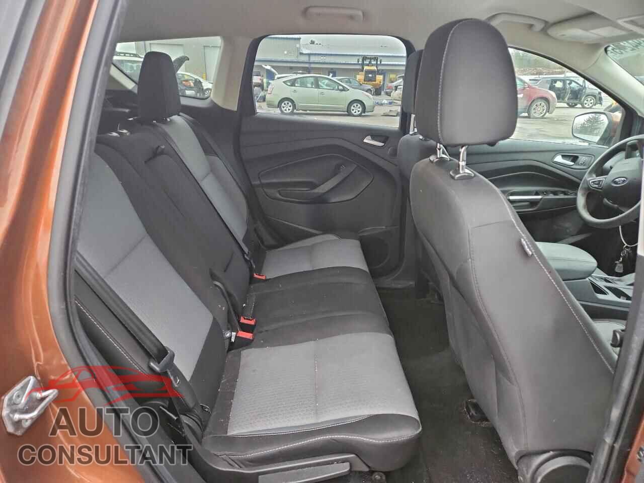 FORD ESCAPE 2017 - 1FMCU9GDXHUD14897