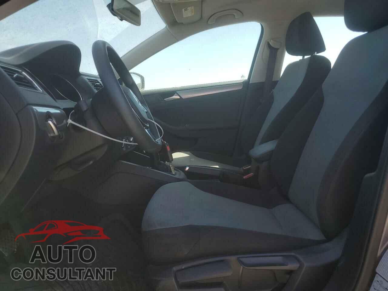 VOLKSWAGEN JETTA 2017 - 3VW2B7AJ9HM237899
