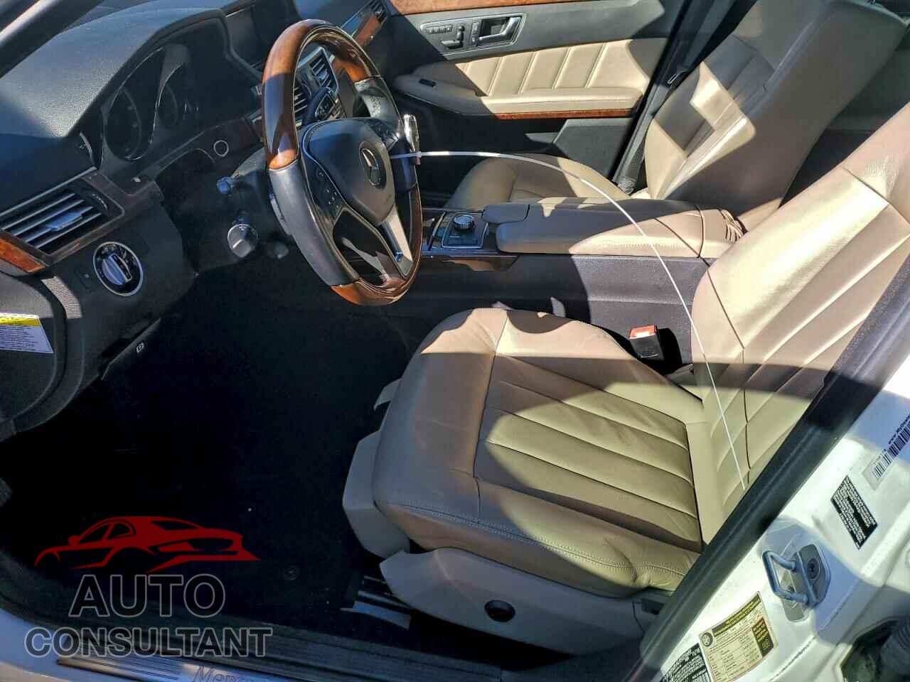 MERCEDES-BENZ E-CLASS 2013 - WDDHF5KB0DA743857