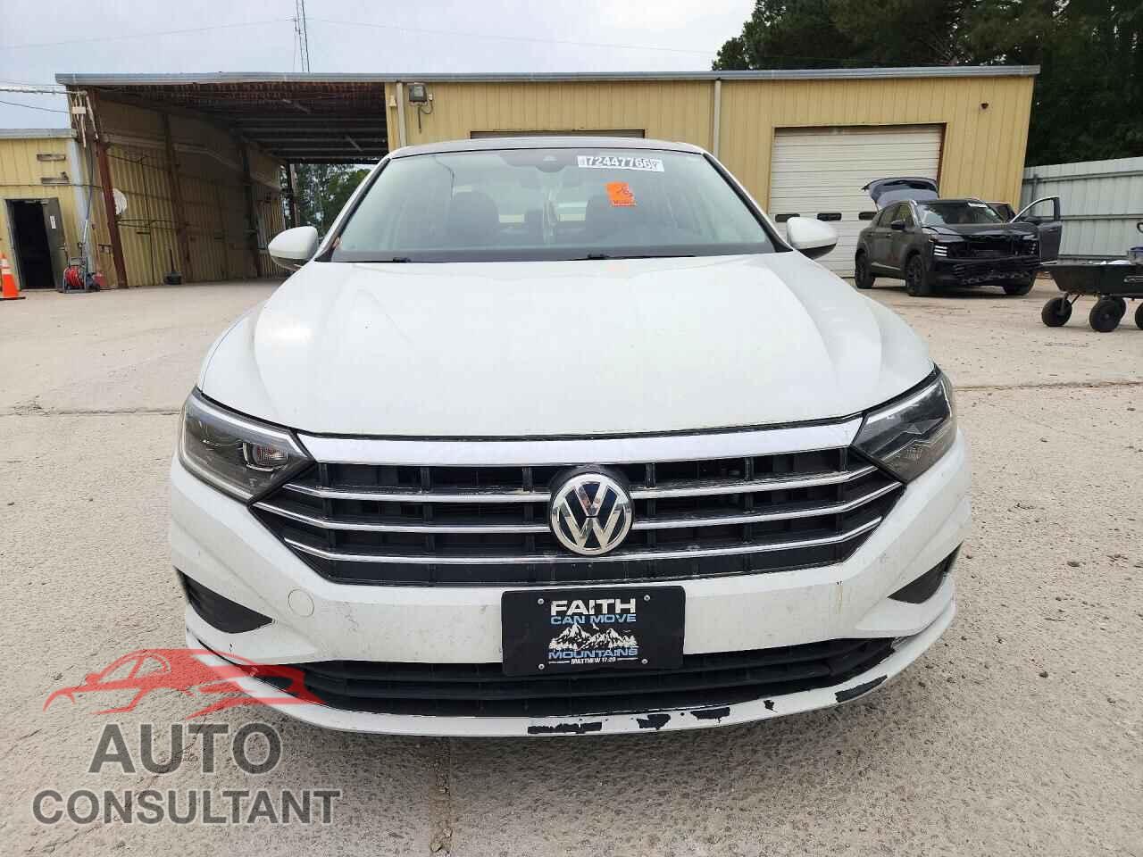 VOLKSWAGEN JETTA 2019 - 3VWEB7BU6KM207045