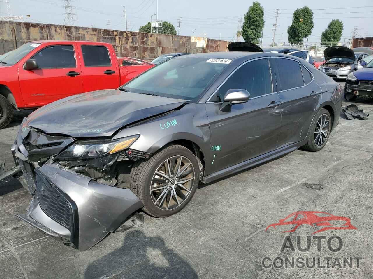 TOYOTA CAMRY 2021 - 4T1G11AK0MU554554